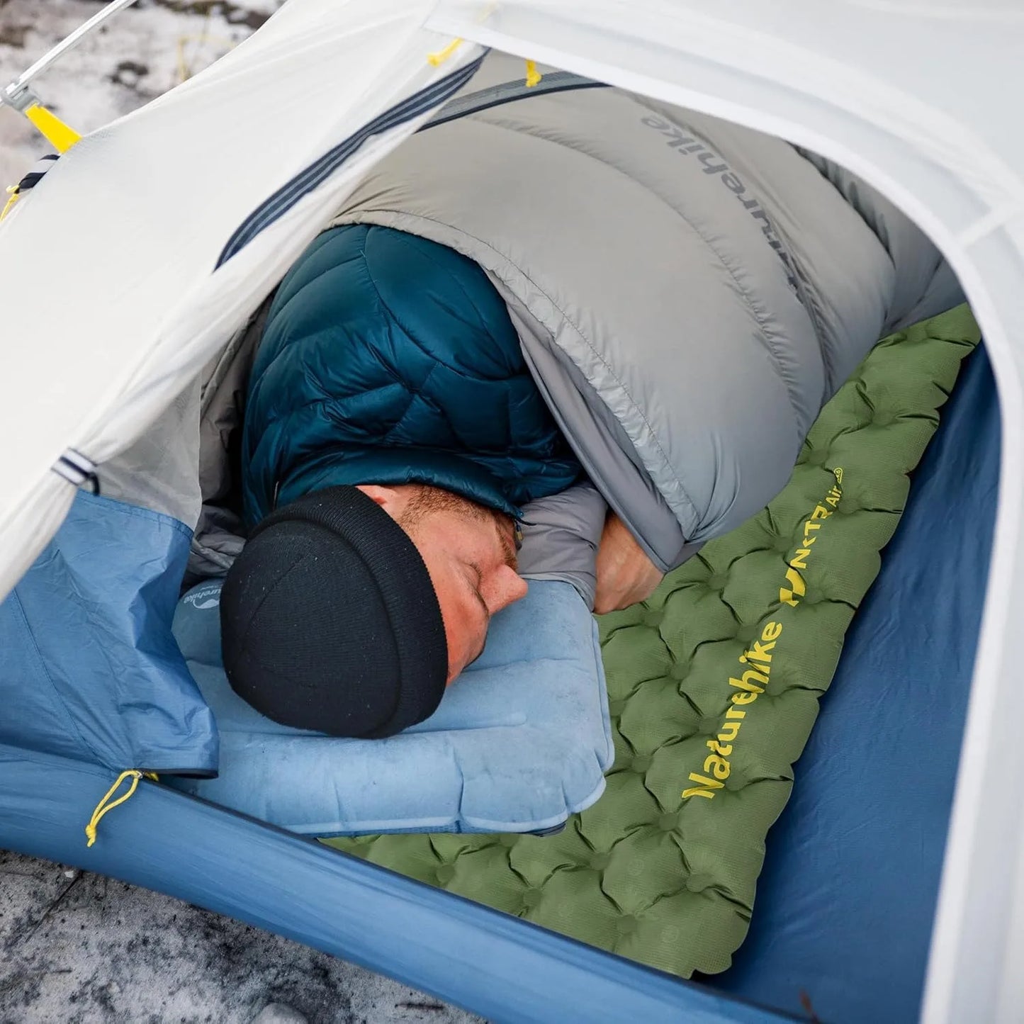 Naturehike Portable Inflatable Mattress R4.6 Lightweight Outdoor Travel Camping Mat Single Moisture-proof Air Mat